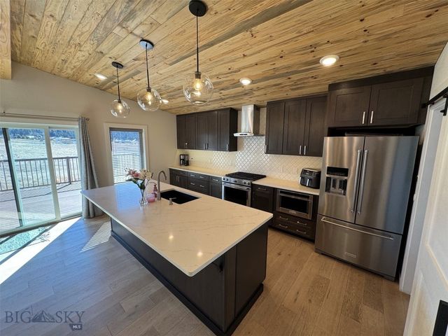 84 Whisper Ridge Road, Butte, MT 59701