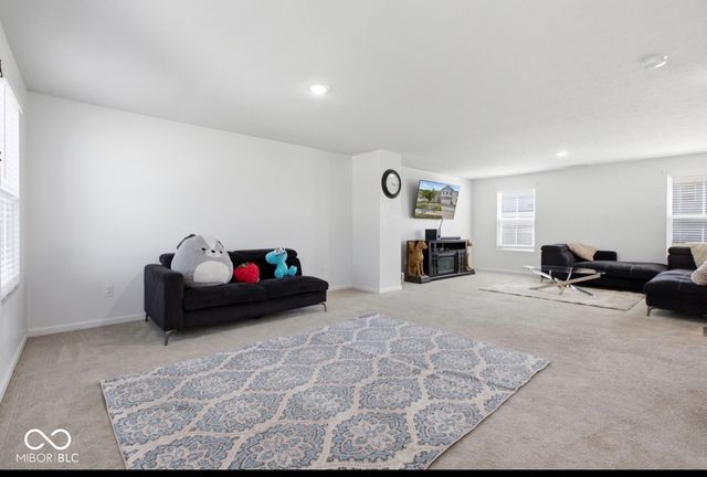 388 Dietz Drive, Greenwood, IN 46143