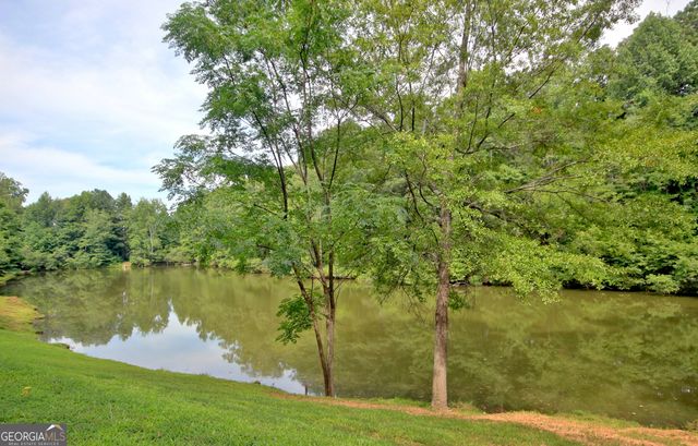 130 N Square Lane, Newnan, GA 30263