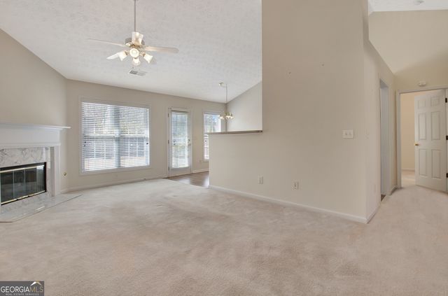 130 N Square Lane, Newnan, GA 30263