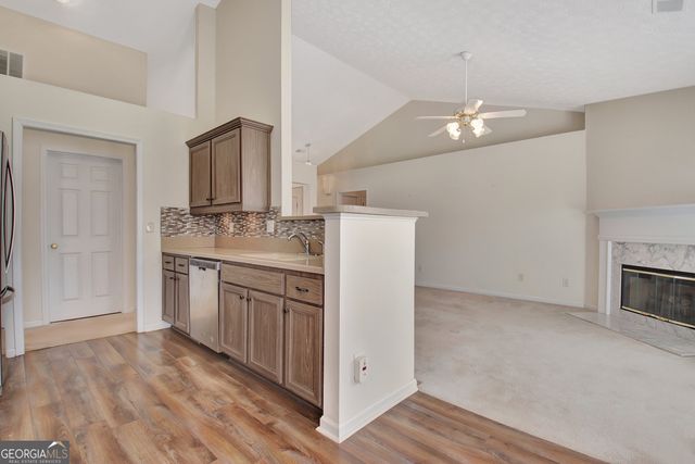 130 N Square Lane, Newnan, GA 30263