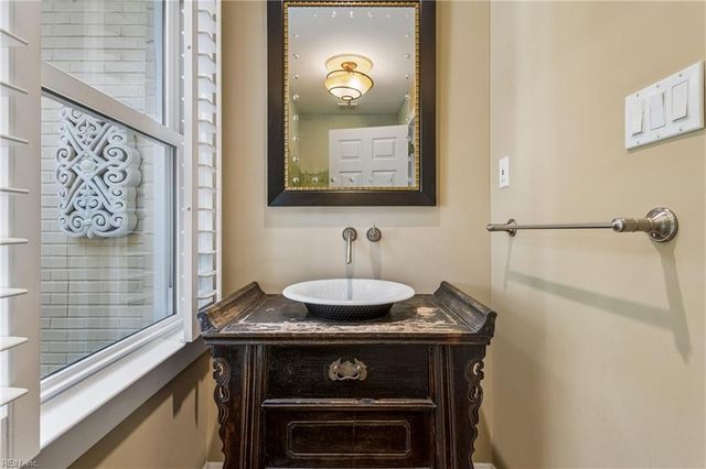 2402 Chesapeake AVE, Hampton, VA 23661