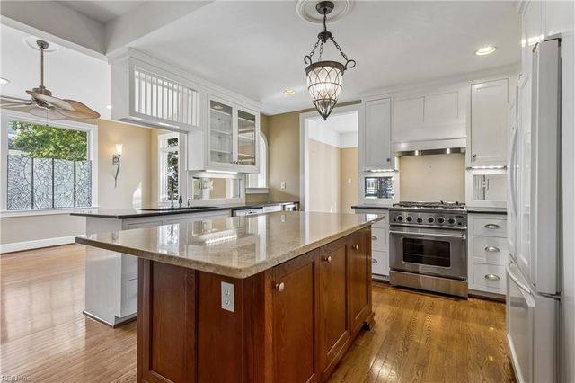 2402 Chesapeake AVE, Hampton, VA 23661