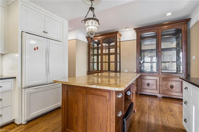 2402 Chesapeake AVE, Hampton, VA 23661
