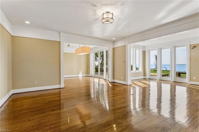 2402 Chesapeake AVE, Hampton, VA 23661