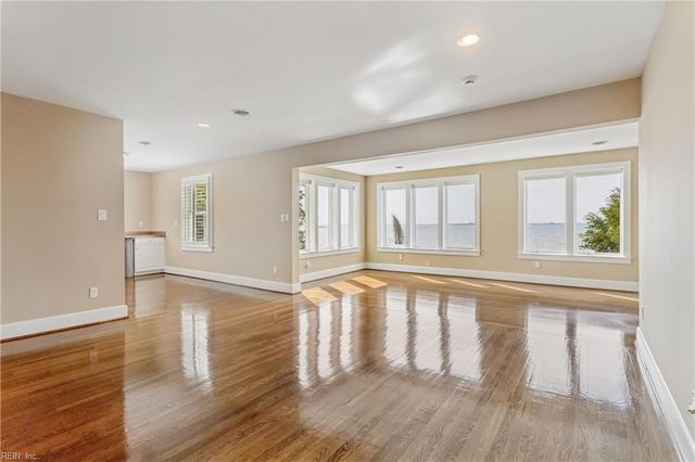 2402 Chesapeake AVE, Hampton, VA 23661