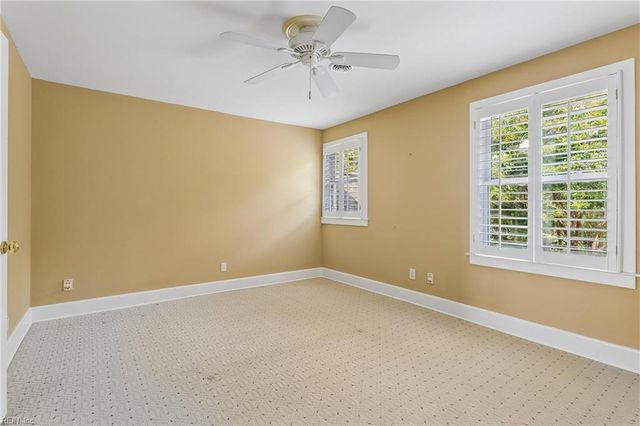 2402 Chesapeake AVE, Hampton, VA 23661