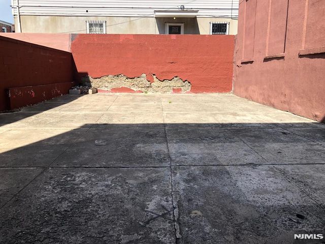 3515 Park Avenue, Union City, NJ 07087