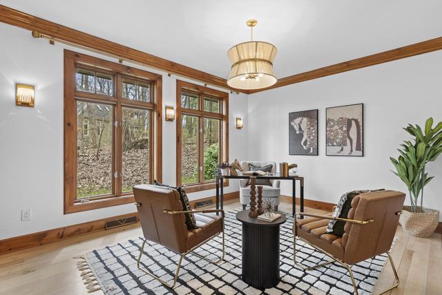 N51W28373 Maes Walke, Pewaukee, WI 53072