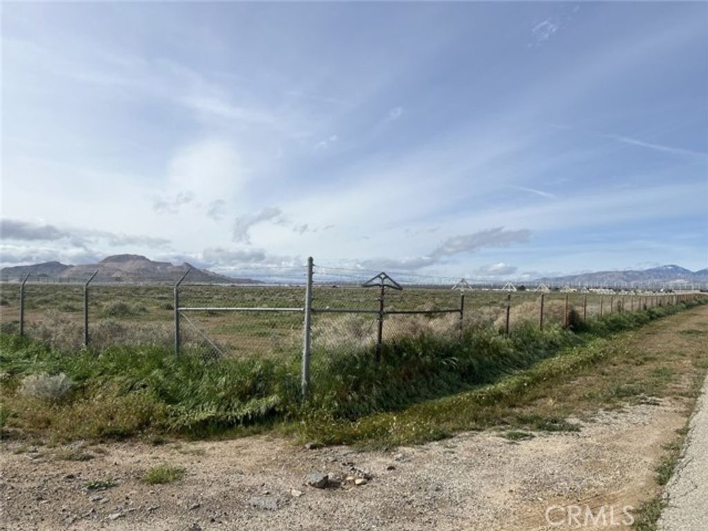 0 0, Mojave, CA 93501