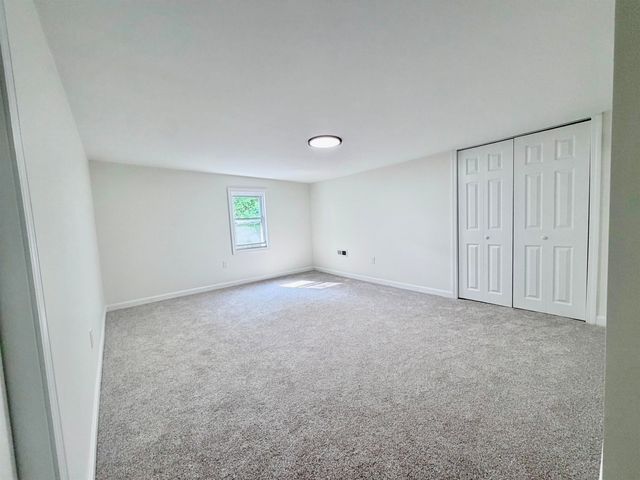 35 Highland Avenue, Derry, NH 03038