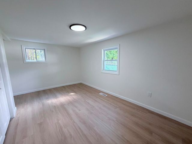 35 Highland Avenue, Derry, NH 03038