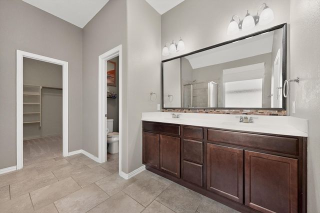 102 Plantain DR, Hutto, TX 78634