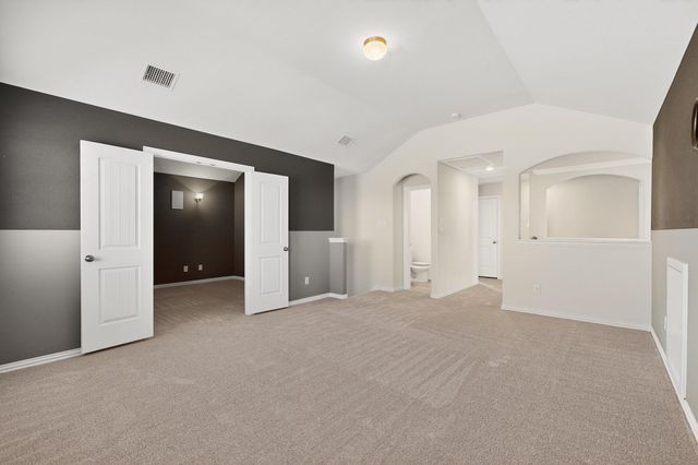 102 Plantain DR, Hutto, TX 78634