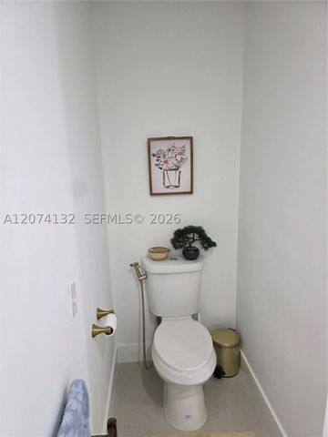 16011 SW 87th Ter, Miami, FL 33193