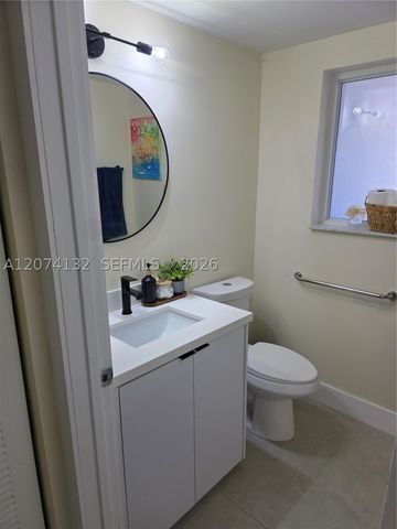 16011 SW 87th Ter, Miami, FL 33193
