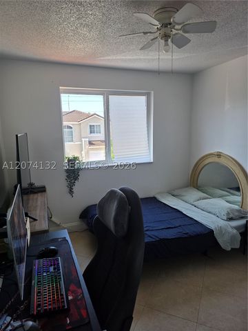 16011 SW 87th Ter, Miami, FL 33193