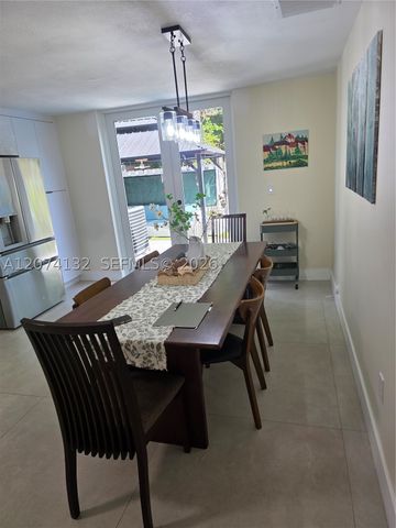 16011 SW 87th Ter, Miami, FL 33193