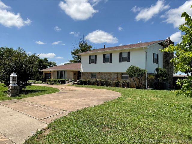 1201 E 4th Street, Okmulgee, OK 74447