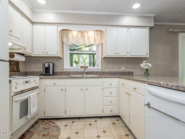 510 Lakeside Drive, Garner, NC 27529