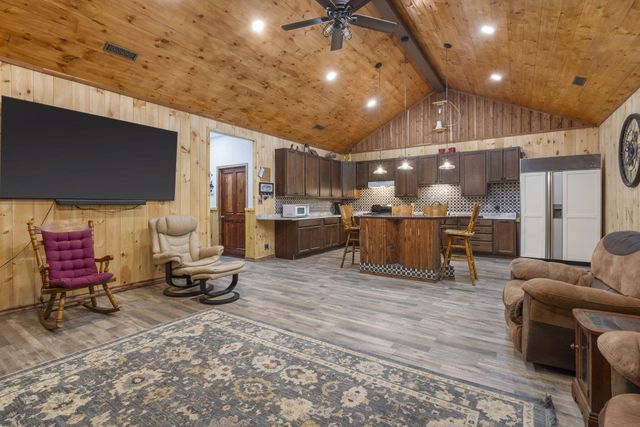 1400 State Highway Pp, Fordland, MO 65652