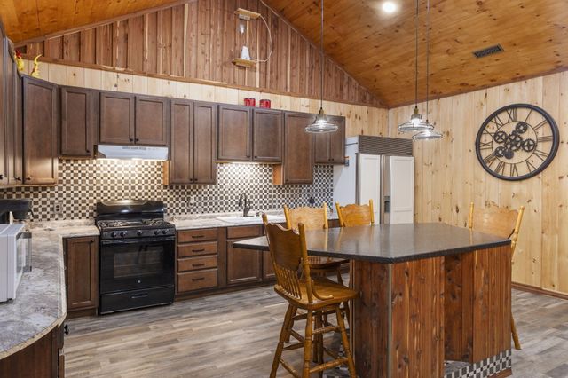 1400 State Highway Pp, Fordland, MO 65652