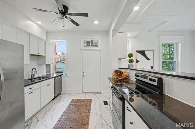 3911 Sullivan Avenue, St Louis, MO 63107