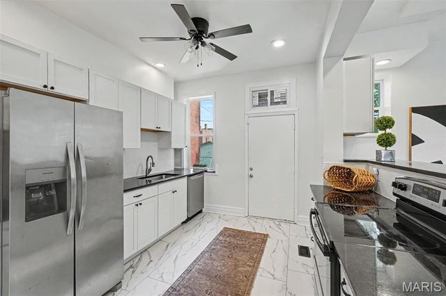 3911 Sullivan Avenue, St Louis, MO 63107