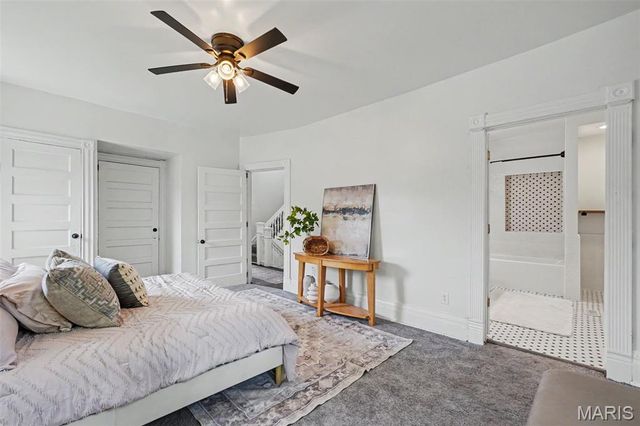 3911 Sullivan Avenue, St Louis, MO 63107