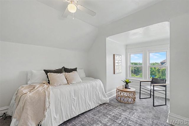 3911 Sullivan Avenue, St Louis, MO 63107