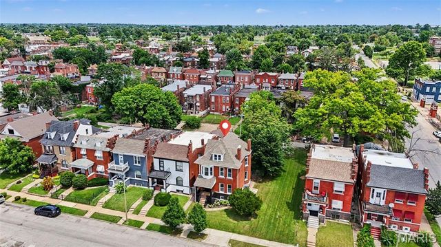 3911 Sullivan Avenue, St Louis, MO 63107