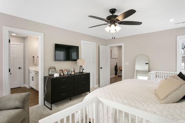 52106 Olympus Pass, Granger, IN 46530