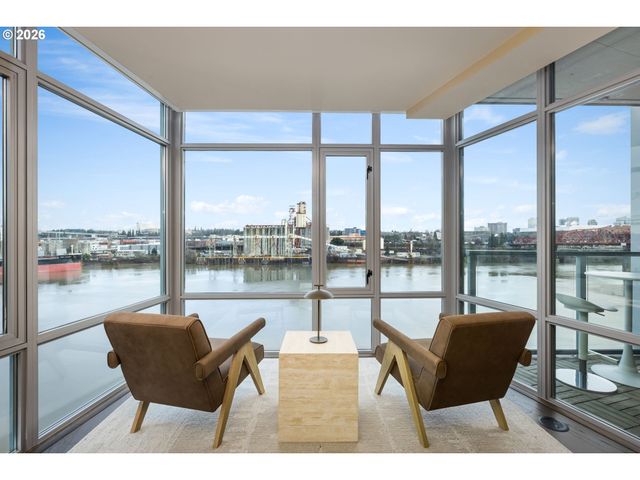 1310 Nw NAITO Pkwy 901, Portland, OR 97209