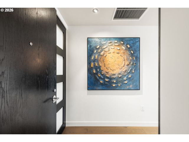 1310 Nw NAITO Pkwy 901, Portland, OR 97209