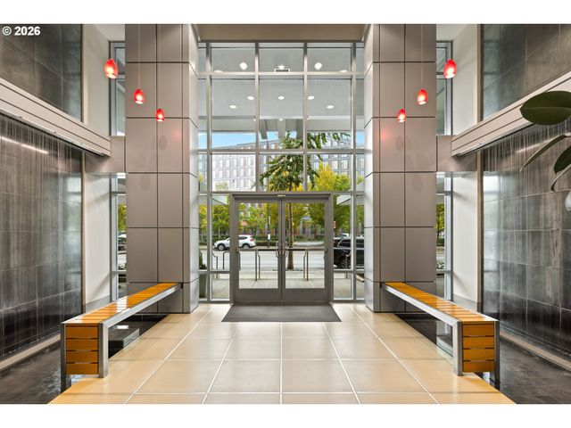 1310 Nw NAITO Pkwy 901, Portland, OR 97209