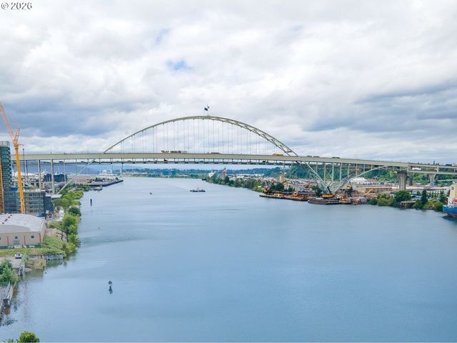 1310 Nw NAITO Pkwy 901, Portland, OR 97209