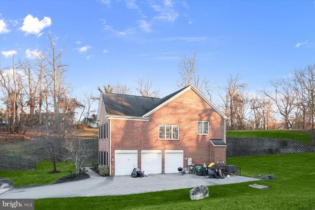 8220 WATERSIDE CT, Fort Washington, MD 20744