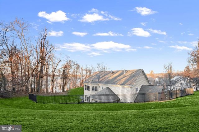 8220 WATERSIDE CT, Fort Washington, MD 20744