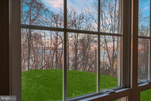 8220 WATERSIDE CT, Fort Washington, MD 20744