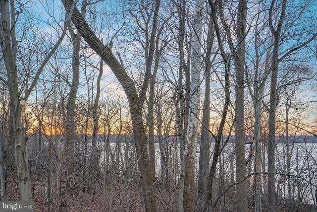 8220 WATERSIDE CT, Fort Washington, MD 20744