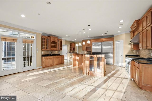 8220 WATERSIDE CT, Fort Washington, MD 20744