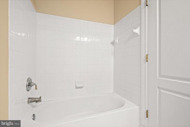 8220 WATERSIDE CT, Fort Washington, MD 20744