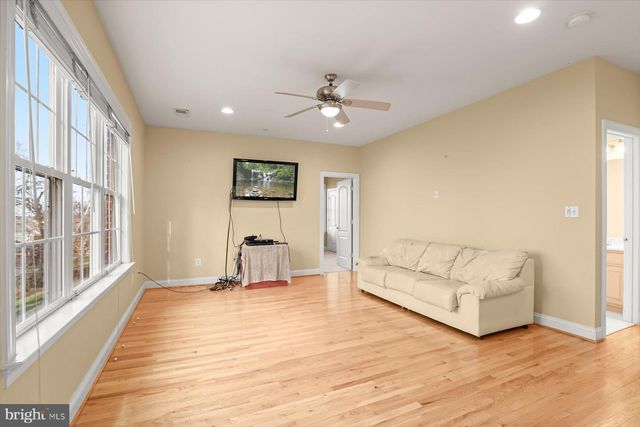 8220 WATERSIDE CT, Fort Washington, MD 20744