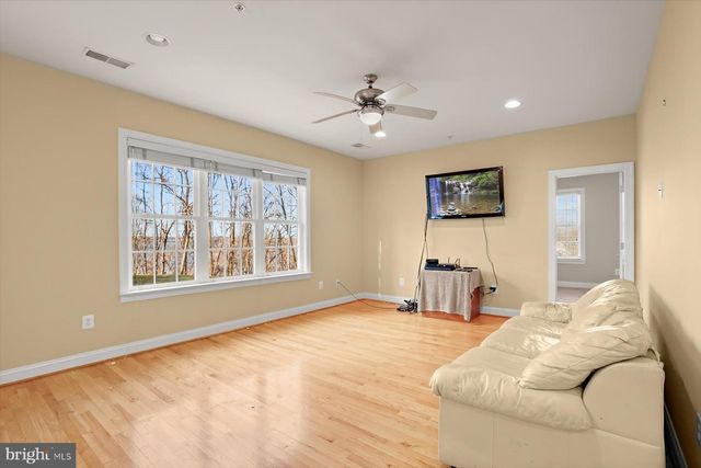 8220 WATERSIDE CT, Fort Washington, MD 20744