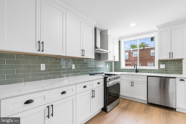 7953 TEMPLE RD, Philadelphia, PA 19150