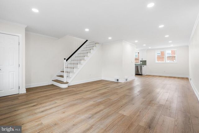 7953 TEMPLE RD, Philadelphia, PA 19150