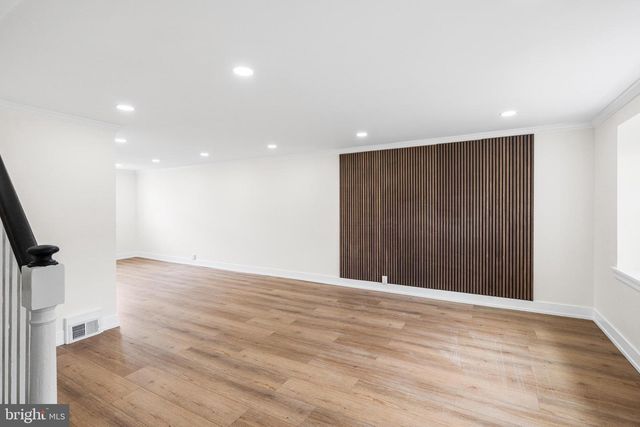 7953 TEMPLE RD, Philadelphia, PA 19150