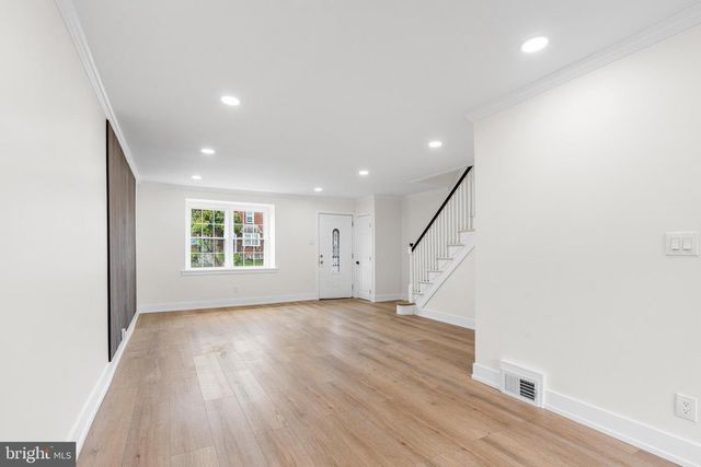 7953 TEMPLE RD, Philadelphia, PA 19150