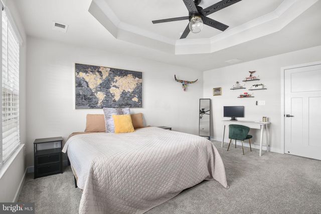 2052 TRACK CIR, Fredericksburg, VA 22401