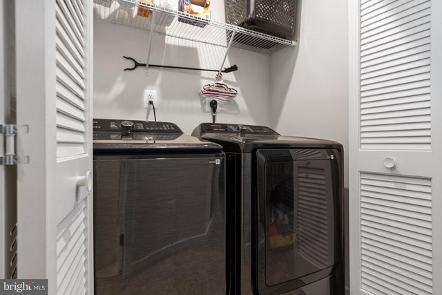 2052 TRACK CIR, Fredericksburg, VA 22401